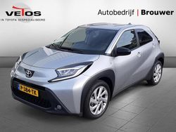 Grijs Gebruikt 2022 Toyota Aygo X SUV | € 17.900