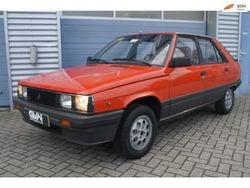 Rood Gebruikt 1983 Renault R11 Sedan | € 12.950