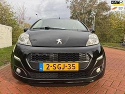 Zwart Gebruikt 2013 Peugeot 107 Active Hatchback | € 3.750 (Goede deal)