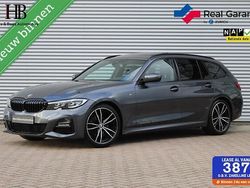 Grijs Gebruikt 2020 BMW 320 M Sport Stationwagen | € 27.445 (Eerlijke prijs)