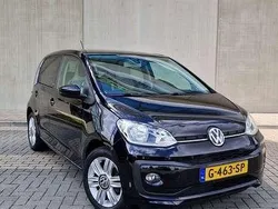 Zwart Gebruikt 2017 VW up! Beats Hatchback | € 8.500 (Iets duurder)