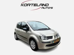 Beige Gebruikt 2008 Renault Modus MPV | € 4.950 (Iets duurder)