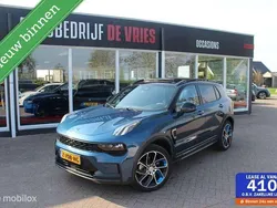 Blauw, metallic lak Gebruikt 2024 Lynk & Co 01 SUV | € 30.950 (Eerlijke prijs)