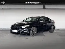 Saphirschwarz metallic (zwart metallic) Gebruikt 2021 BMW 220 Executive Coupé | € 32.500 (Eerlijke prijs)