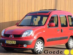 Rood Gebruikt 2008 Renault Kangoo Expression MPV | € 2.940
