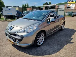 Grijs Gebruikt 2008 Peugeot 207 CC Roland Garros Cabriolet | € 2.999 (Goede deal)