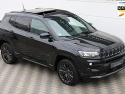 Zwart Gebruikt 2022 Jeep Compass SUV | € 27.945 (Eerlijke prijs)