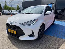 Wit Gebruikt 2022 Toyota Yaris Hybrid Hatchback | € 20.900 (Goede deal)