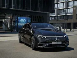 Mercedes EQS450+