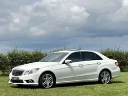 Wit, metallic lak Gebruikt 2009 Mercedes E500 AMG Sedan | € 39.950
