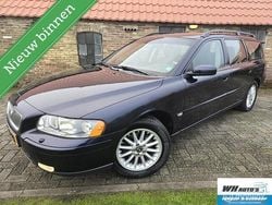Blauw Gebruikt 2006 Volvo V70 Summum Stationwagen | € 6.250 (Iets duurder)
