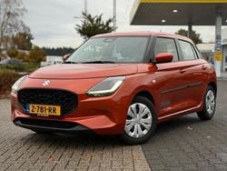 Oranje Gebruikt 2024 Suzuki Swift Comfort Hatchback | € 18.750