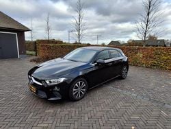 Zwart Gebruikt 2019 Mercedes A180 Business Hatchback | € 22.500 (Goede deal)