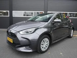 Grijs Gebruikt 2023 Toyota Yaris Active Hatchback | € 20.900 (Eerlijke prijs)