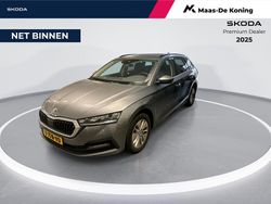 Grijs Gebruikt 2023 Skoda Octavia Business Line Stationwagen | € 22.840 (Goede deal)