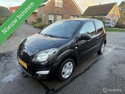 Zwart Gebruikt 2010 Renault Twingo Dynamique Hatchback | € 2.250 (Eerlijke prijs)