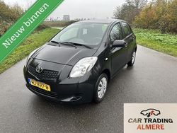 Zwart (metallic) Gebruikt 2006 Toyota Yaris Terra Hatchback | € 999 (Goede deal)