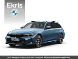Blauw, metallic lak Nieuw 2025 BMW 330e Comfort Edition Stationwagen | € 79.775 (Duur)