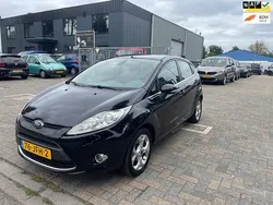 Zwart Gebruikt 2009 Ford Fiesta Titanium Hatchback | € 4.995 (Eerlijke prijs)