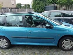 Blauw Gebruikt 2003 Peugeot 206 Stationwagen | € 1.250 (Eerlijke prijs)