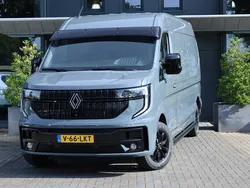 Grijs Nieuw 2024 Renault Master Black Edition Van | € 34.950 (Goede deal)