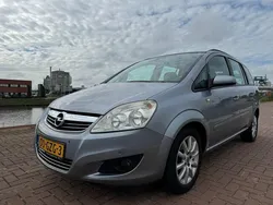 Grijs Gebruikt 2008 Opel Zafira MPV | € 2.850 (Eerlijke prijs)