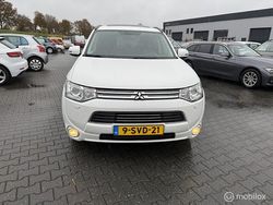 Wit Gebruikt 2013 Mitsubishi Outlander Edition SUV | € 6.999 (Eerlijke prijs)