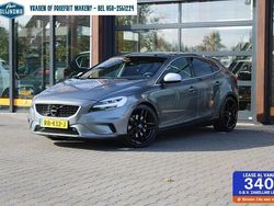 Grijs Gebruikt 2017 Volvo V40 R-Design Stationwagen | € 20.994 (Iets duurder)