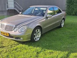 Zilver Gebruikt 2005 Mercedes E240 Elegance Sedan | € 8.500 (Eerlijke prijs)