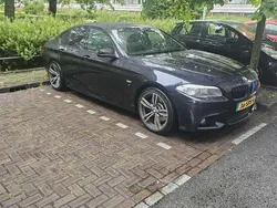 Zwart Gebruikt 2011 BMW 530 Executive Sedan | € 12.000 (Eerlijke prijs)