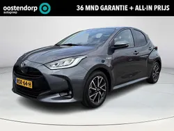 Grijs Gebruikt 2021 Toyota Yaris Hybrid Hatchback | € 19.995 (Eerlijke prijs)