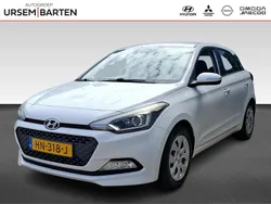 Wit Gebruikt 2016 Hyundai i20 Comfort Hatchback | € 10.430 (Eerlijke prijs)