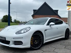 Wit Gebruikt 2013 Porsche Panamera Sedan | € 34.445 (Eerlijke prijs)