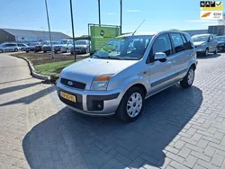 Grijs Gebruikt 2007 Ford Fusion Ghia MPV | € 1.999 (Goede deal)