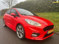 Rood Gebruikt 2018 Ford Fiesta ST-Line Hatchback | € 8.950 (Eerlijke prijs)