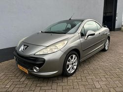 Grijs Gebruikt 2010 Peugeot 207 CC Cabriolet | € 3.450 (Goede deal)