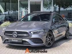 Grijs, metallic lak Gebruikt 2021 Mercedes CLA200 AMG line Coupé | € 33.700 (Eerlijke prijs)
