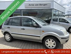 Grijs Gebruikt 2005 Ford Fusion Ghia MPV | € 1.999 (Eerlijke prijs)