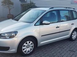 Grijs Gebruikt 2010 VW Touran Trendline MPV | € 8.950 (Iets duurder)