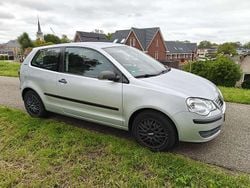 Zilver Gebruikt 2006 VW Polo Trendline Hatchback | € 2.599 (Eerlijke prijs)
