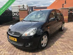 Zwart Gebruikt 2006 Ford Fiesta Futura Hatchback | € 1.750 (Eerlijke prijs)