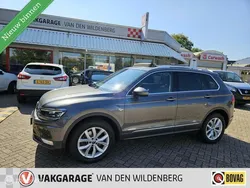 Grijs Gebruikt 2016 VW Tiguan Highline SUV | € 24.950 (Iets duurder)