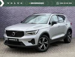 Grijs, metallic lak Gebruikt 2023 Volvo XC40 Plus SUV | € 36.899 (Goede deal)