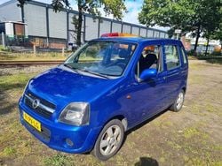 Blauw Gebruikt 2005 Opel Agila MPV | € 750 (Goede deal)