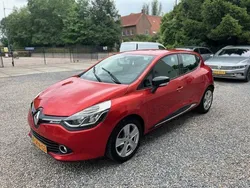 Rood Gebruikt 2013 Renault Clio IV Expression Hatchback | € 6.495 (Goede deal)