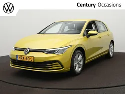 Geel Gebruikt 2022 VW Golf VIII Business Hatchback | € 24.900 (Goede deal)