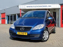 Blauw, metallic lak Gebruikt 2012 Mercedes A160 Business MPV | € 5.450 (Goede deal)