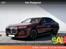 Rood Gebruikt 2023 BMW M760e Comfort Edition Sedan | € 129.900