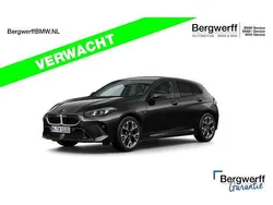 Zwart Gebruikt 2025 BMW 120 M Sport Hatchback | € 39.875 (Super prijs)