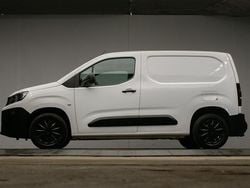 Wit Gebruikt 2020 Peugeot Partner Premium Van | € 9.945 (Goede deal)